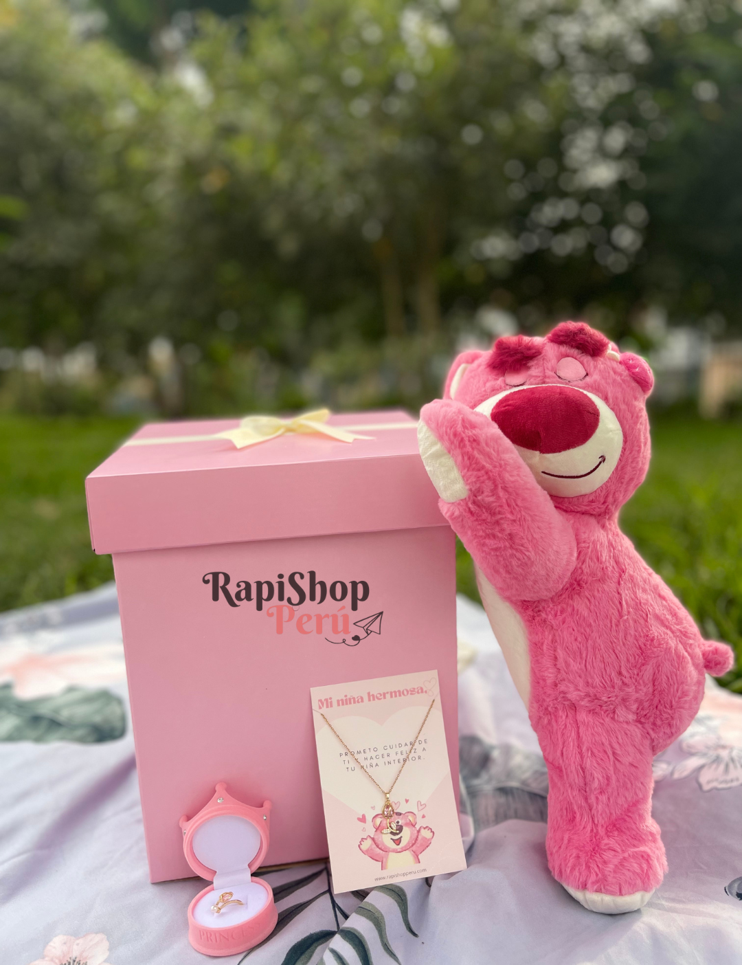 Lotso Dormilón + Collar o Anillo Tulipan (a elegir)